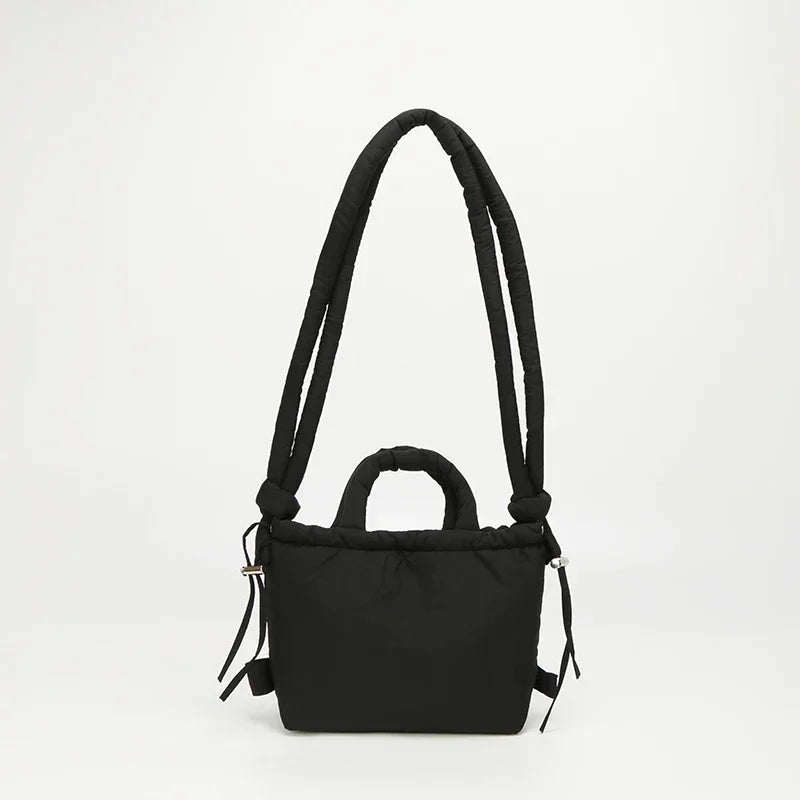 Adriana | Eckige Nylon-Crossbody-Tasche