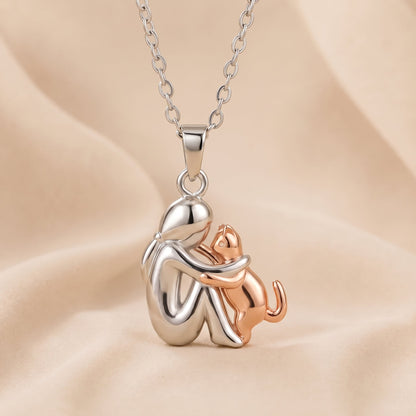 ETERNAL EMBRACE NECKLACE