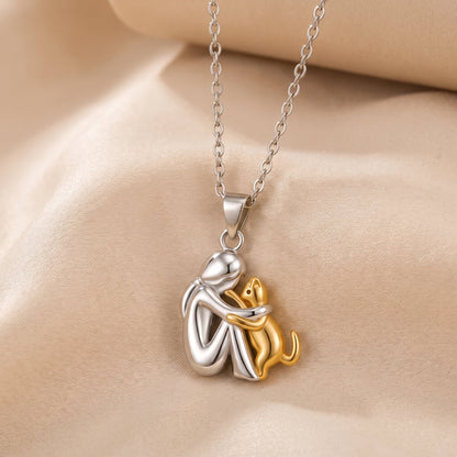 ETERNAL EMBRACE NECKLACE