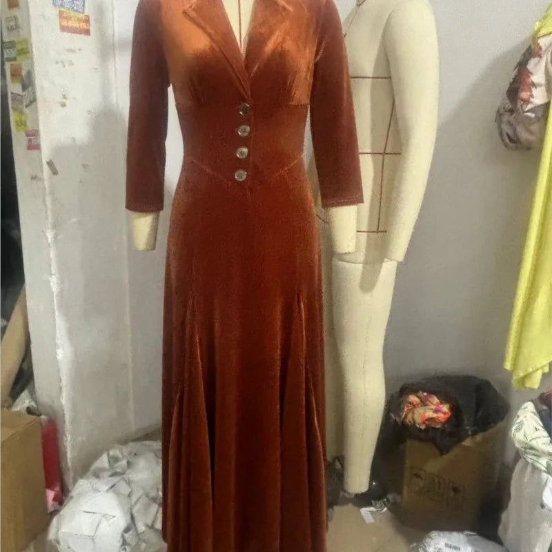 Vera | Samt-Maxikleid mit Blazerkragen