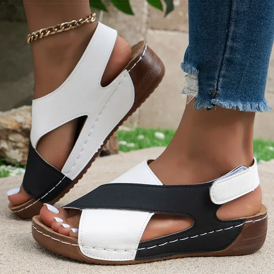 Aurora | Peep-Toe-Sandaletten mit Keilabsatz