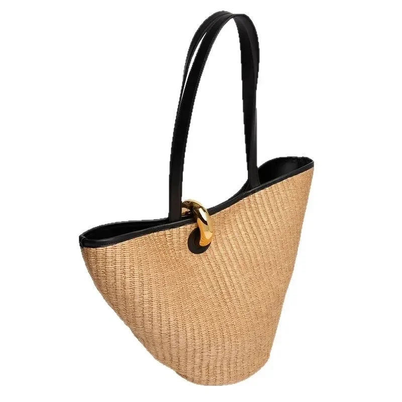 Renata | Geflochtene Bucket Bag aus Stroh