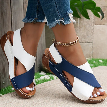 Aurora | Peep-Toe-Sandaletten mit Keilabsatz