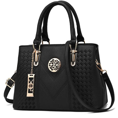 Amara | Bestickte Schultertasche