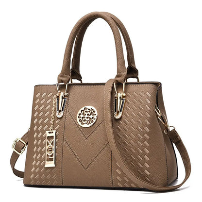 Amara | Bestickte Schultertasche