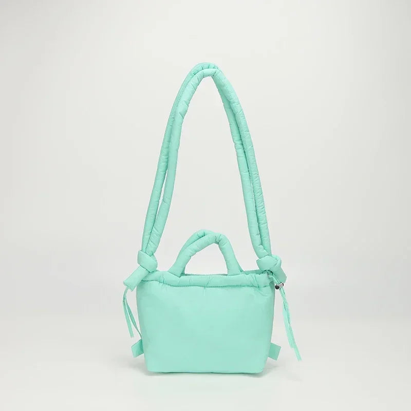 Adriana | Eckige Nylon-Crossbody-Tasche