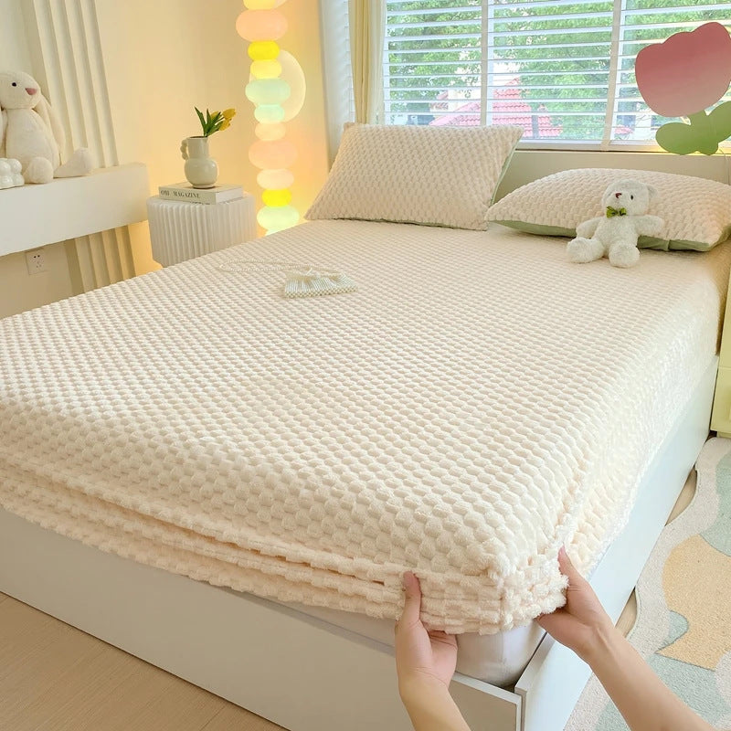 IVORYCLOUD | CREAM PLUSH BEDDING SET